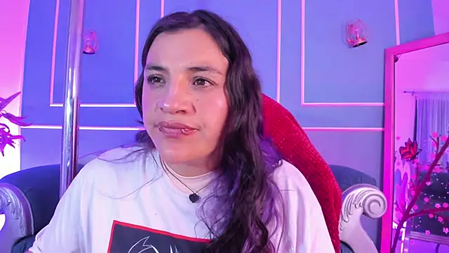 Snapshot of TaraTaylorr chatting on 15, 2, 2026 TaraTaylorr online show from 15, 2, 2026