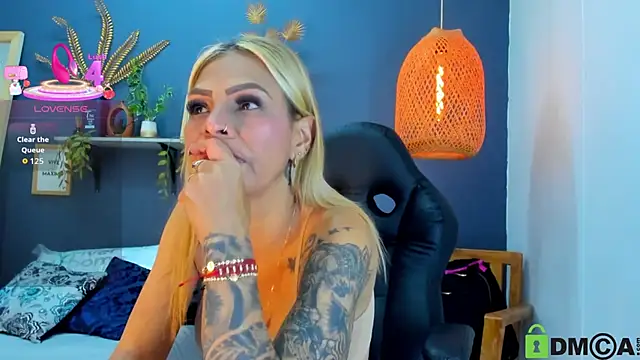 Snapshot of yessila_parker chatting on 4, 11, 2025 yessila parker online show from 4, 11, 2025