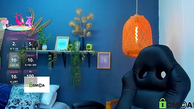 Snapshot of yessila_parker chatting on 8, 11, 2025 yessila parker online show from 8, 11, 2025