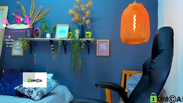 Snapshot of yessila_parker chatting on 25, 11, 2025 yessila parker online show from 25, 11, 2025