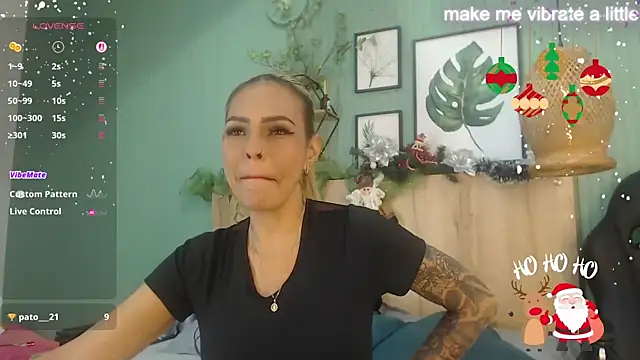 Snapshot of yessila_parker chatting on 5, 12, 2025 yessila parker online show from 5, 12, 2025