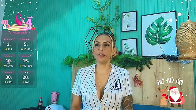 Snapshot of yessila_parker chatting on 13, 12, 2025 yessila parker online show from 13, 12, 2025