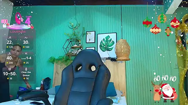 Snapshot of yessila_parker chatting on 19, 12, 2025 yessila parker online show from 19, 12, 2025