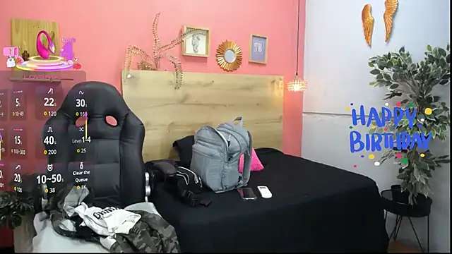 Snapshot of yessila_parker chatting on 10, 1, 2026 yessila parker online show from 10, 1, 2026