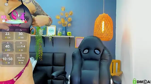 Snapshot of yessila_parker chatting on 2, 2, 2026 yessila parker online show from 2, 2, 2026