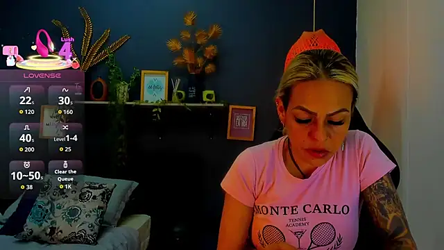 Snapshot of yessila_parker chatting on 12, 2, 2026 yessila parker online show from 12, 2, 2026