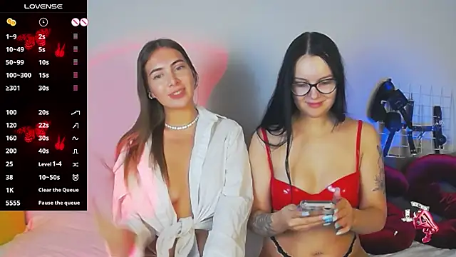 Snapshot of Miss_Vic chatting on 16, 11, 2025 Miss Vic online show from 16, 11, 2025