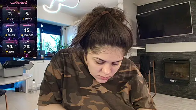 Layla- online show from 25, 2, 2025