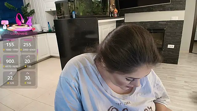 Layla- online show from 6, 11, 2025