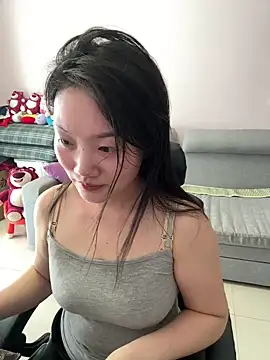 Snapshot of pangtouyubb chatting on 9, 7, 2026 pangtouyubb online show from 9, 7, 2026