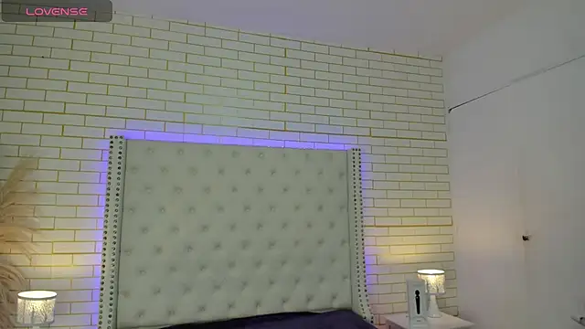 Emilly wilson  online show from 7, 1, 2026