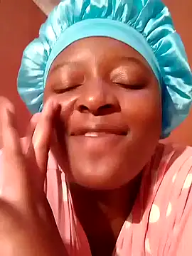 sexyhips2001 online show from 25, 10, 2025