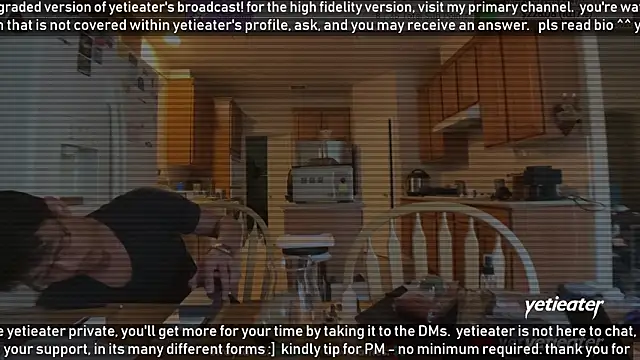 Snapshot of yetieater chatting on 10, 12, 2024 yetieater online show from 10, 12, 2024