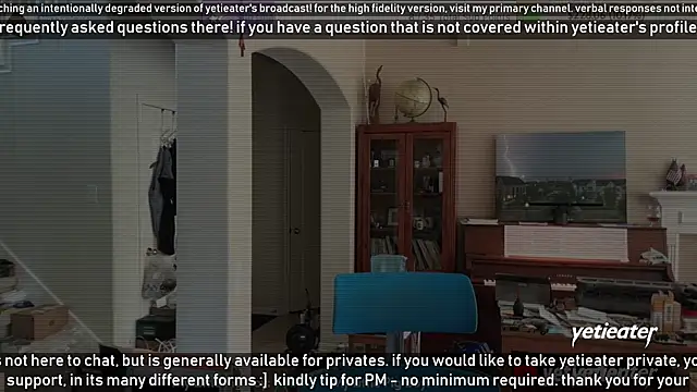 Snapshot of yetieater chatting on 11, 12, 2024 yetieater online show from 11, 12, 2024