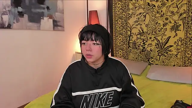 Aria and orien online show from 10, 1, 2026