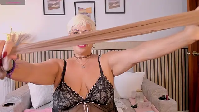 Lucy Milf 68 online show from 1, 4, 2026