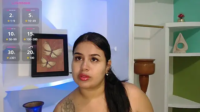Snapshot of SamanthaSmiithh chatting on 26, 9, 2025 SamanthaSmiithh online show from 26, 9, 2025