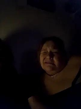 Snapshot of SpnzTnT chatting on 6, 2, 2026 SpnzTnT online show from 6, 2, 2026