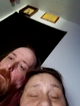 Snapshot of SpnzTnT chatting on 1, 3, 2026 SpnzTnT online show from 1, 3, 2026