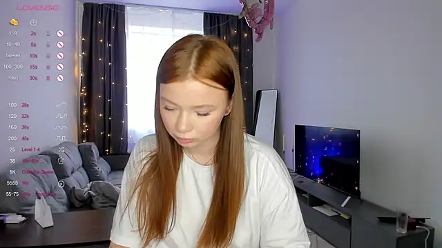 Snapshot of dinky__emily chatting on 8, 3, 2025 dinky emily online show from 8, 3, 2025