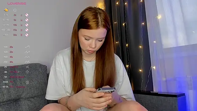 Snapshot of dinky__emily chatting on 8, 3, 2025 dinky emily online show from 8, 3, 2025