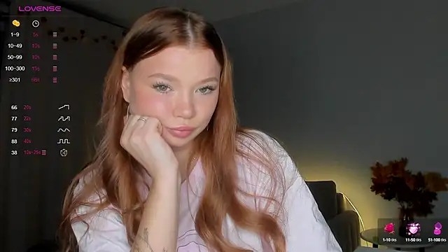 Snapshot of dinky__emily chatting on 1, 10, 2025 dinky emily online show from 1, 10, 2025