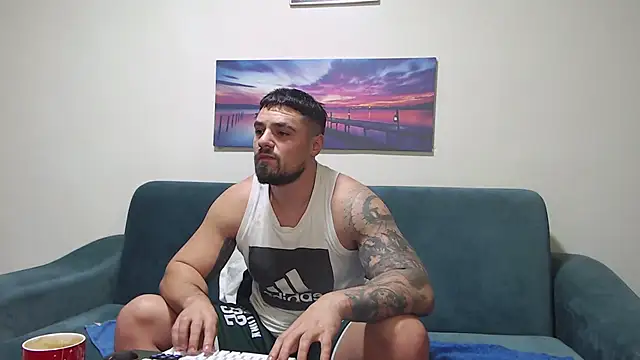 Tiberius hunk online show from 28, 11, 2025