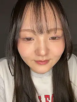 Snapshot of MinaKubo chatting on 15, 4, 2026 MinaKubo online show from 15, 4, 2026