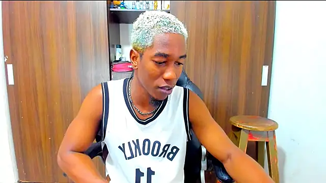 Dreamastercum  online show from 22, 11, 2025