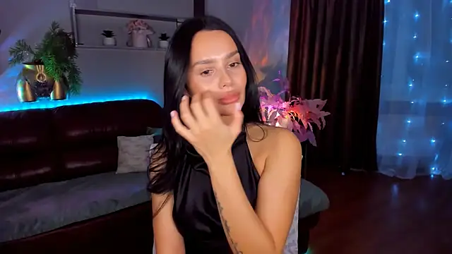 Snapshot of DanaSincere chatting on 6, 2, 2026 DanaSincere online show from 6, 2, 2026