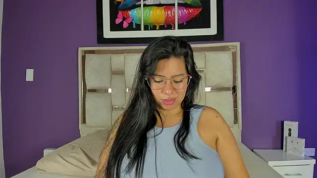 emilyy cooperr online show from 3, 3, 2026