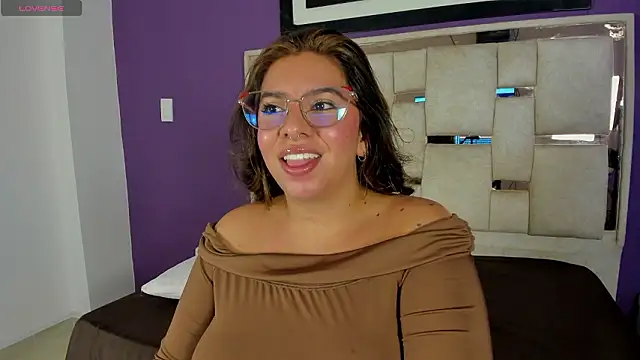 emilyy cooperr online show from 12, 3, 2026