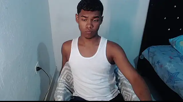 Jampier sexyboy online show from 9, 3, 2025