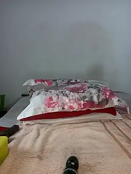 Missvixen81 online show from 5, 3, 2026