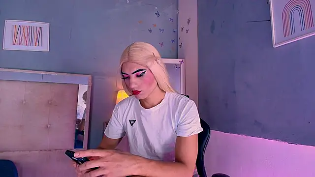 Snapshot of Emily_Castillo_1 chatting on 1, 7, 2026 Emily Castillo 1 online show from 1, 7, 2026