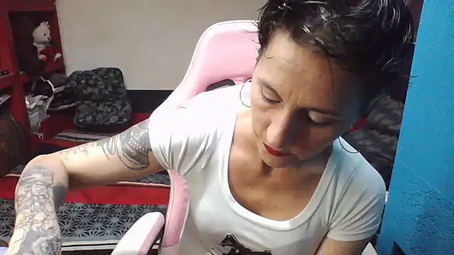 Snapshot of gatitahot-silvy chatting on 29, 7, 2026 gatitahot-silvy online show from 29, 7, 2026
