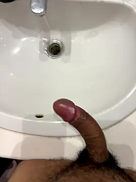 Snapshot of Runstat chatting on 7, 11, 2025 Runstat online show from 7, 11, 2025