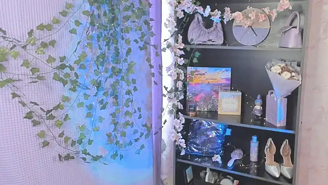 Snapshot of MelissaMillton chatting on 6, 3, 2025 MelissaMillton online show from 6, 3, 2025