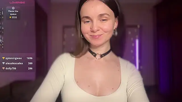 lanaloulou online show from 2, 7, 2026