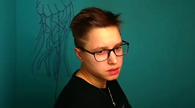 Bella Swannn online show from 9, 3, 2025