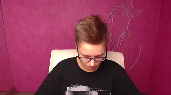 Bella Swannn online show from 14, 3, 2025