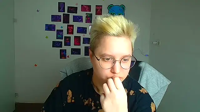 Bella Swannn online show from 18, 3, 2026