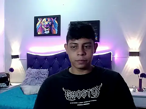 Snapshot of Alejandroo_22 chatting on 12, 9, 2025 Alejandroo 22 online show from 12, 9, 2025