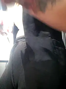 Isabella Varella online show from 22, 9, 2025