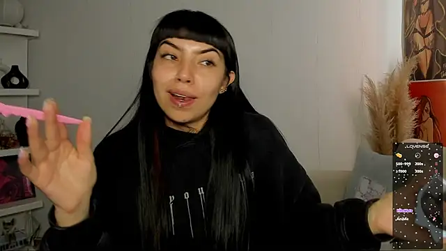 Snapshot of Saraa_Desiree chatting on 18, 9, 2025 Saraa Desiree online show from 18, 9, 2025