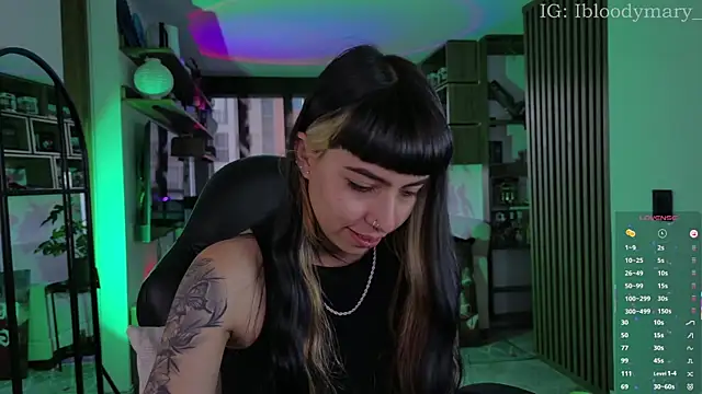 Snapshot of Saraa_Desiree chatting on 28, 5, 2026 Saraa Desiree online show from 28, 5, 2026