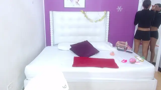 Snapshot of tiny_sarah1 chatting on 18, 3, 2025 tiny sarah1 online show from 18, 3, 2025