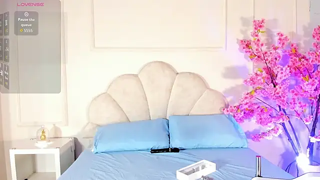 Candaceoweens online show from 28, 10, 2025