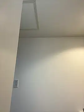 waka3232 online show from 15, 4, 2026