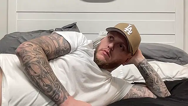 Snapshot of Thegreatwhitepipe chatting on 4, 11, 2025 Thegreatwhitepipe online show from 4, 11, 2025